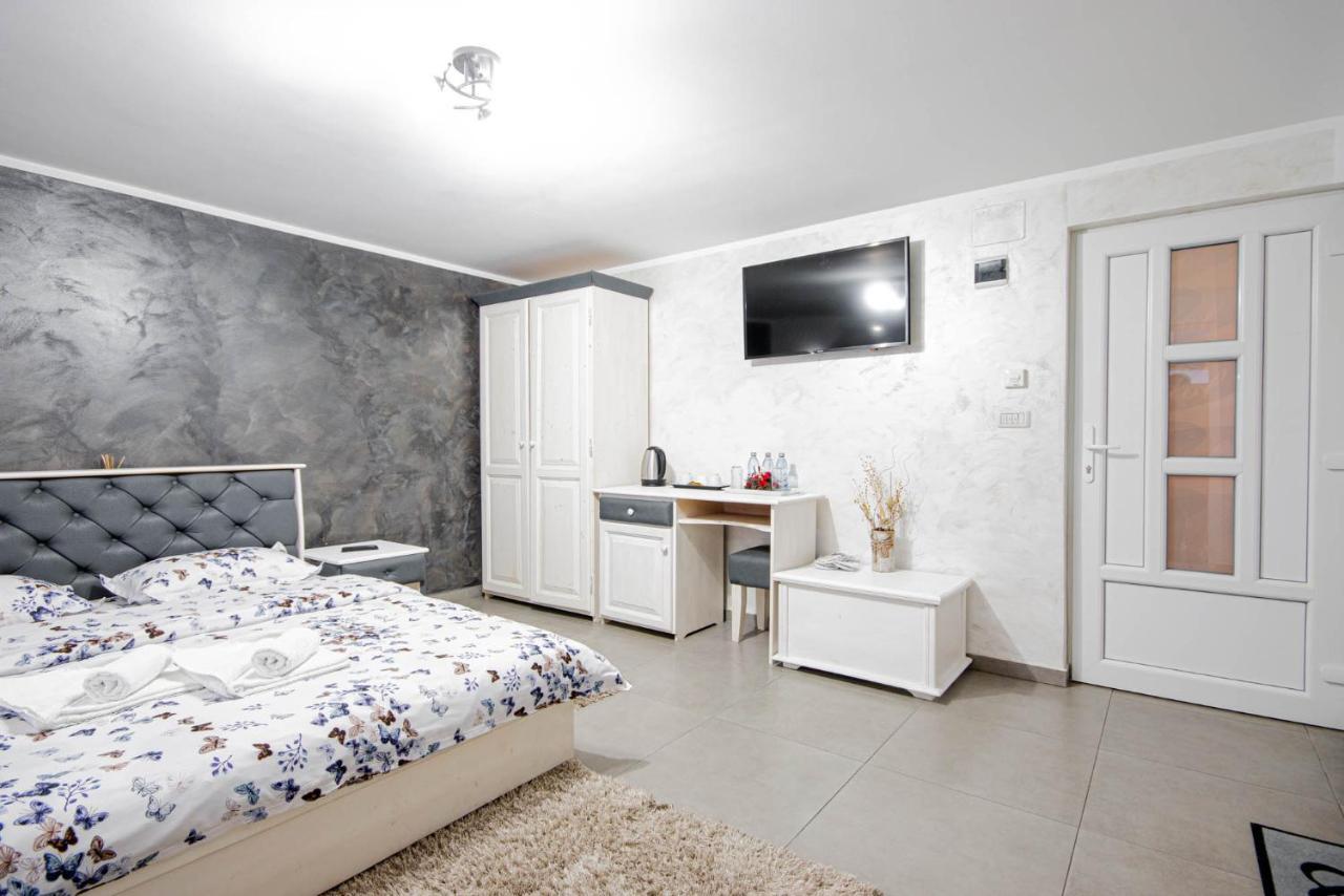 Cazare Moldi - Regim Hotelier Câmpulung Moldovenesc Extérieur photo