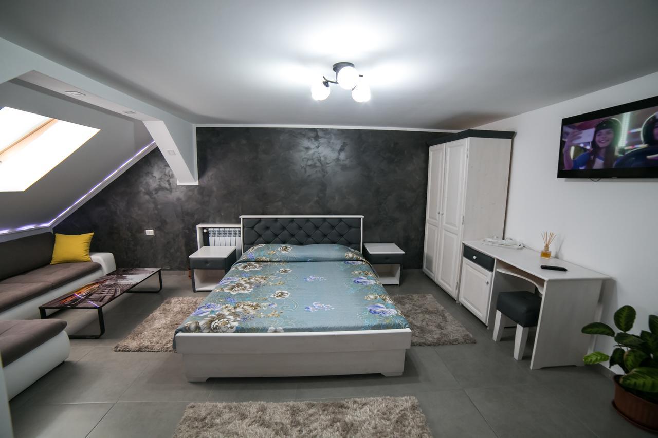Cazare Moldi - Regim Hotelier Câmpulung Moldovenesc Extérieur photo
