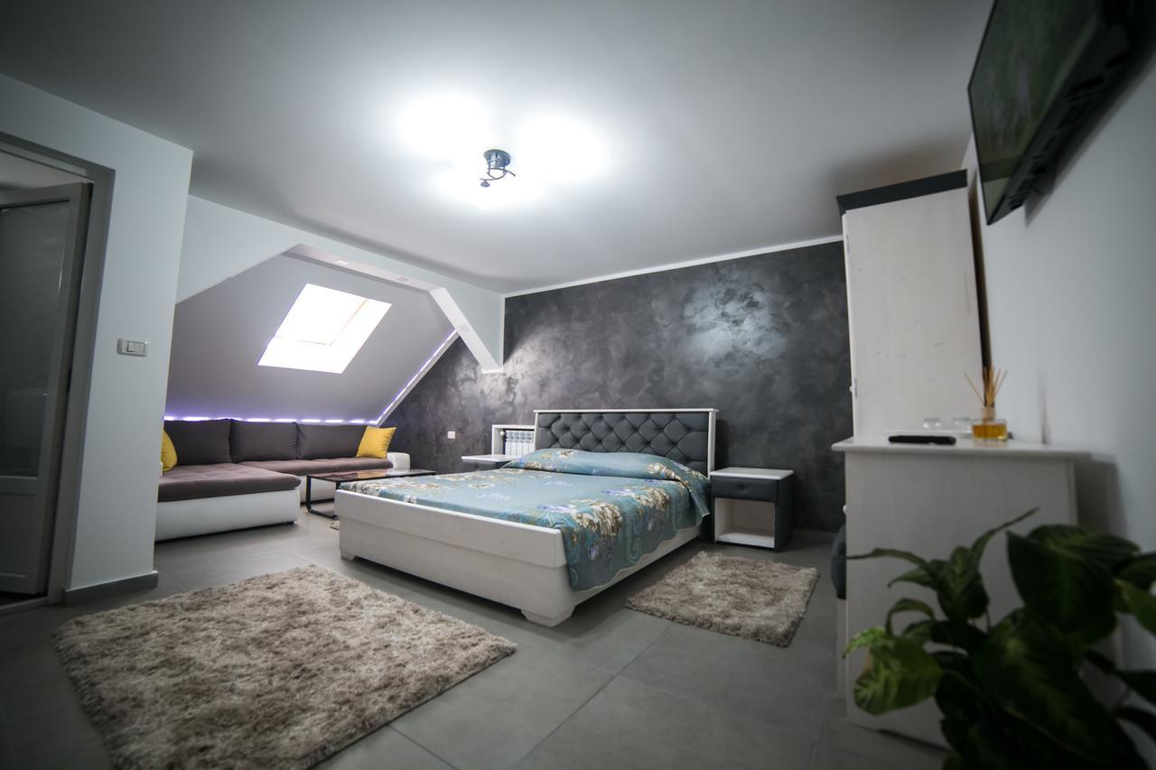 Cazare Moldi - Regim Hotelier Câmpulung Moldovenesc Extérieur photo