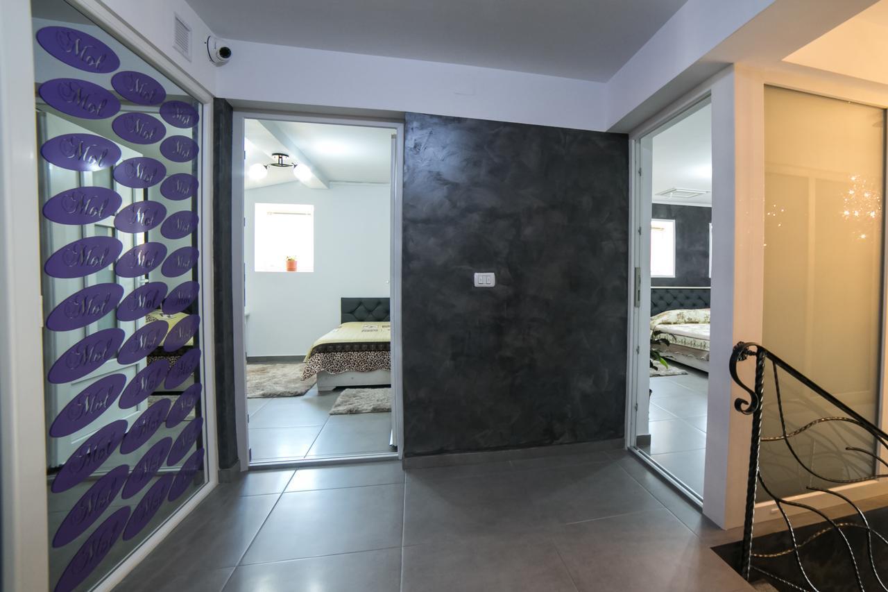 Cazare Moldi - Regim Hotelier Câmpulung Moldovenesc Extérieur photo